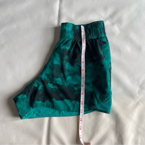 Women's Camouflage Green Shorts - Picture 6 of 9